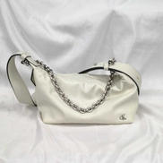 チェーンパーツショルダーバッグ|CALVAN KLEIN