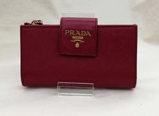 二つ折り財布|PRADA