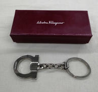 キーホルダー|フェラガモ