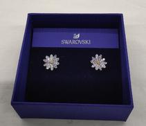 スタッドピアス|SWAROVSKI