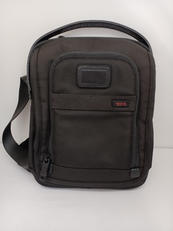 ショルダーバッグ|TUMI
