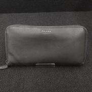 ラウンドファスナー長財布|PRADA