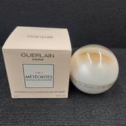 フェイス&ボディーパウダー|GUERLAIN