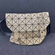 ルーセントショルダーバッグ|ISSEY　MIYAKE　BAOBAO