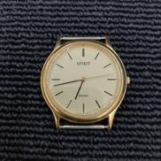 クォーツ 裏に文字あり|SEIKO