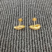 石付きピアス|K18