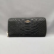 ラウンドファスナー長財布|COACH