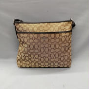 アウトライン シグネチャー ファイルバッグ|COACH