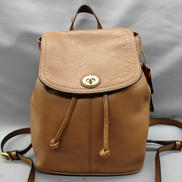 シンプルデザインリュック|COACH