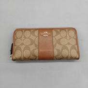 ラウンドファスナー長財布|COACH