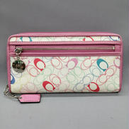 ラウンドファスナー長財布|COACH