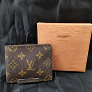 ポルトピエ9カルトクレディ|LOUIS VUITTON