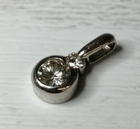 PT900ダイヤ付きペンダントトップ|宝石付きペンダントトップ