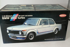 京商　1/18　BMW　2002　tii|KYOSHO