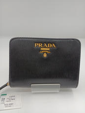 二つ折り財布|PRADA