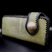 スティングレイウォレット|レザーウォレットスタイル