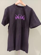 ブラックTシャツ|SACAI