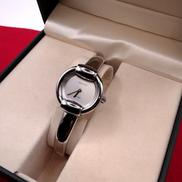 クォーツレディース腕時計|GUCCI