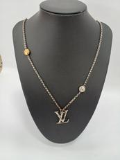 ロゴペンダント|LOUIS VUITTON