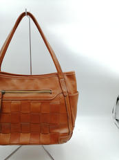 レザーバック|DAKOTA