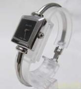 ブレスレット型　クォーツウォッチ|GUCCI