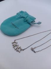 トリプルスターネックレス|TIFFANY&CO.