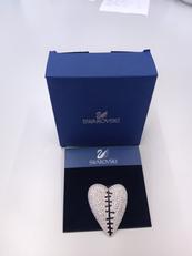 ブローチ|SWAROVSKI