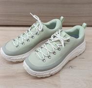 スニーカー|HOKA