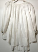 袖デザインノーカラーブラウス|BEARDSLEY