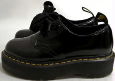 HOLLY|DR.MARTENS