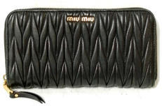 マテラッセラウンドファスナー財布|MIUMIU