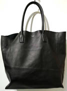 レザートートバッグ|PLUMA V.