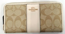 シグネチャー柄ラウンドジップ長財布|COACH