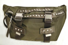 スタッズボディバッグ|MASTERPIECE