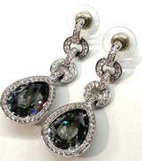 石付きピアス|SWAROVSKI