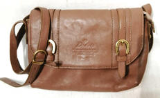 フラップショルダーバック|DAKOTA