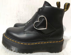 ×LAZY OAF ハートバックルブーツ|DR.MARTENS