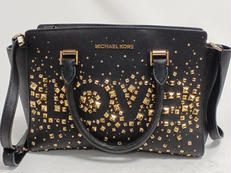 スタッズ2WAYバッグ|MICHAEL KORS