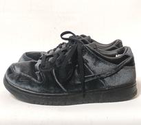 DUNK LOW TRIPLE BLACK|NIKE × DOVER STREET MARKET