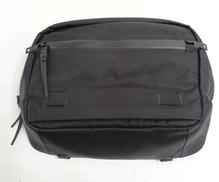 ショルダーマルチケース|BLACK EMBER