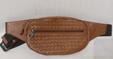 イントレチャートボディバッグ|BOTTEGA VENETA