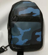 カモフラ柄ボディバッグ|COACH