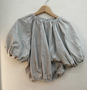 スキッパーギャザーバルーンブラウス|ETRE TOKYO