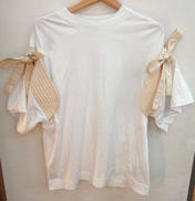 リボンスリーブ変形Tシャツ|MONCLER