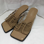 クリアソールスクエアサンダル|YELLO