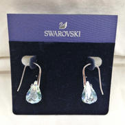 ドロップピアス|SWAROVSKI