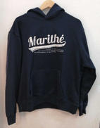 ビンテージ風ロゴフーディ|MARITHE FRANCOIS GIRBAUD