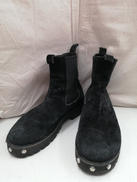 スエードスタッズサイドゴアブーツ|OUAT