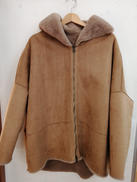 リバーシブルジップアップパフーディ|DIGNITE COLLIER