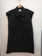 ジレベスト|FUMIE=TANAKA